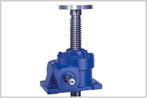 螺旋升降机加油时注意事项加油时注意事项