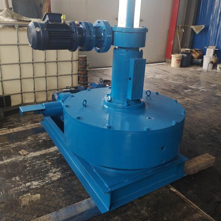 中心传动刮泥机工作原理及优势详解